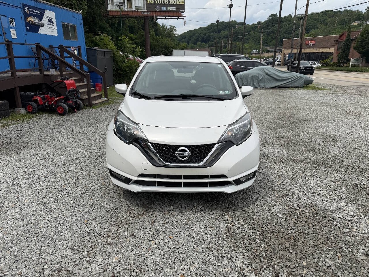 Used 2017 Nissan Versa Note SV w/ SV Appearance Package FWD image 5