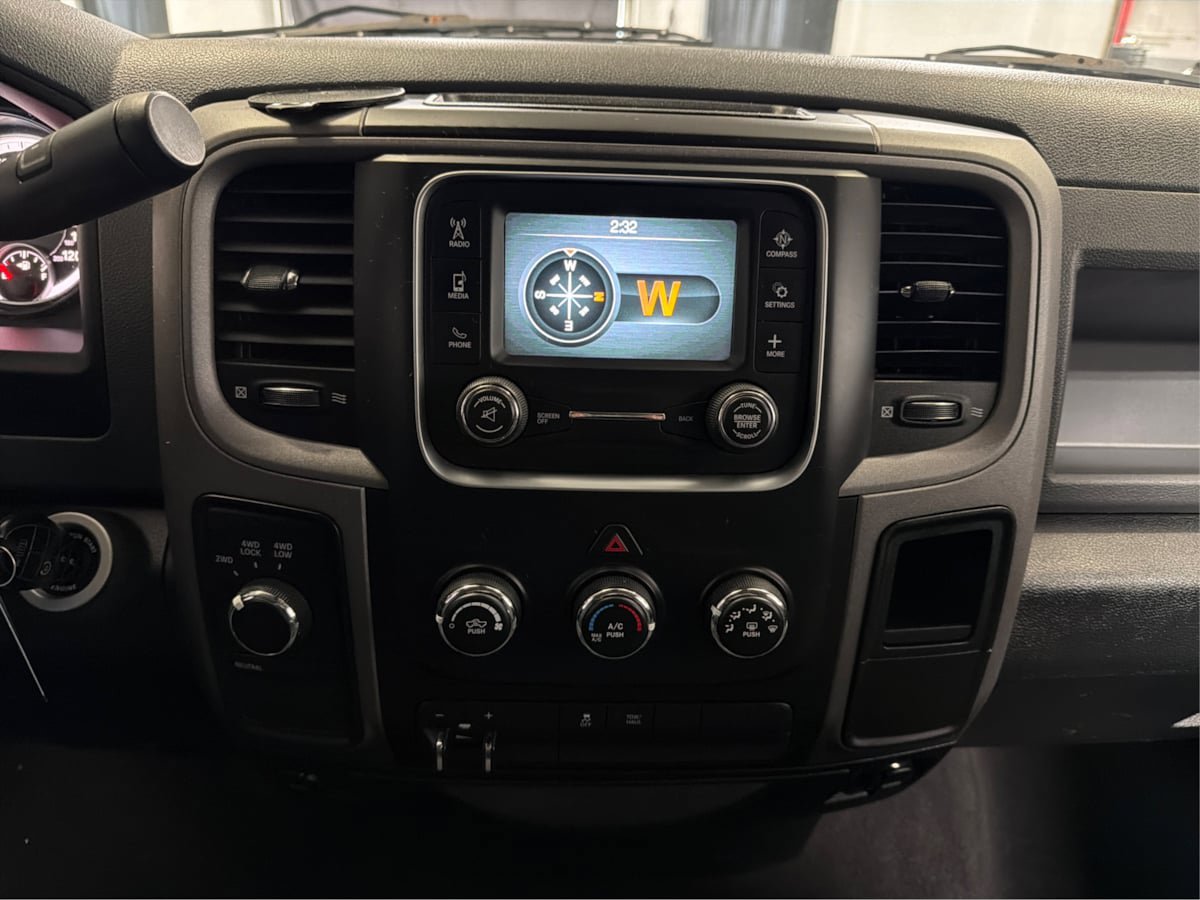 Used 2014 RAM 1500 Express AWD/4WD image 26