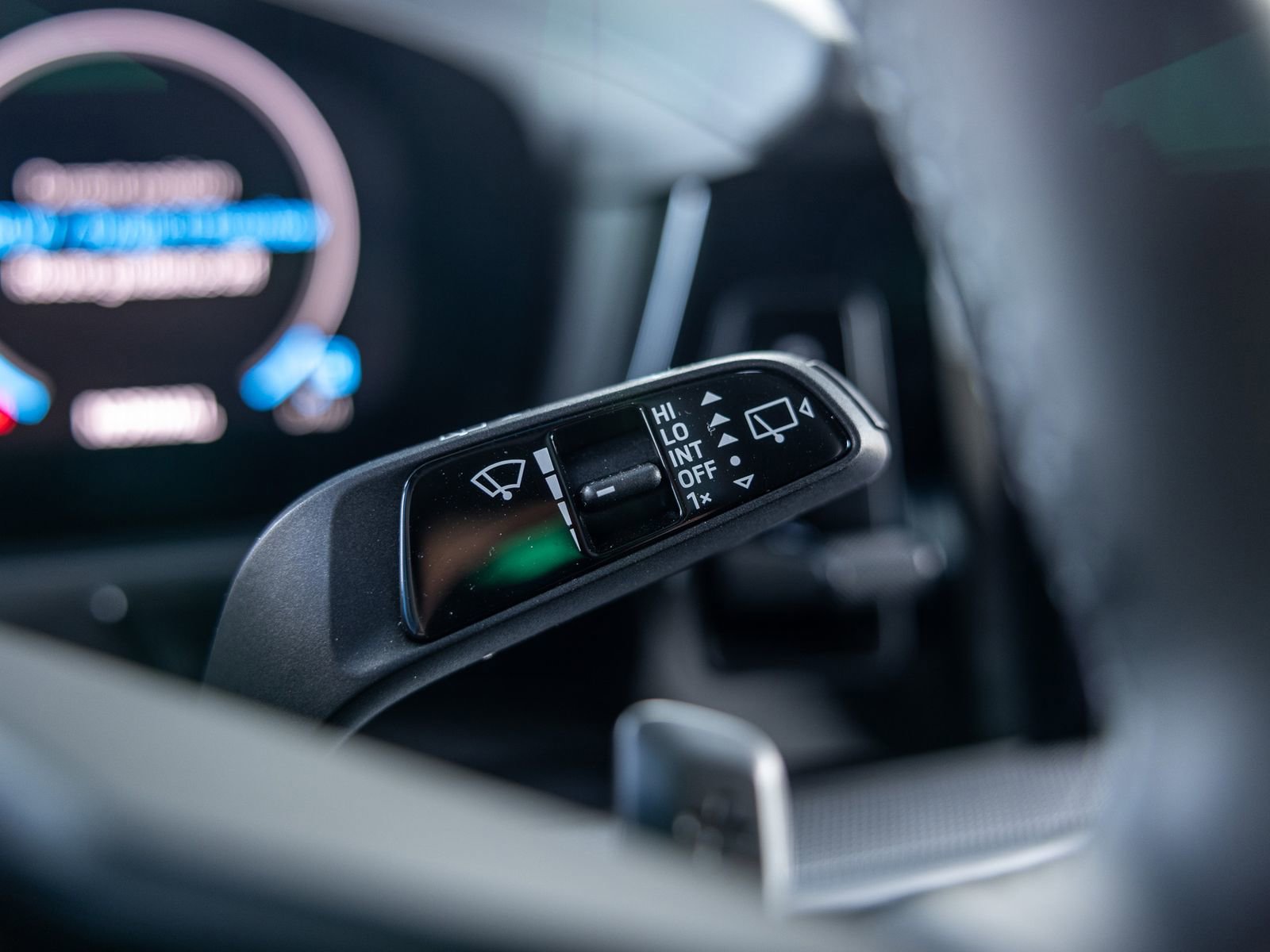 Certified 2025 Porsche Cayenne image 31