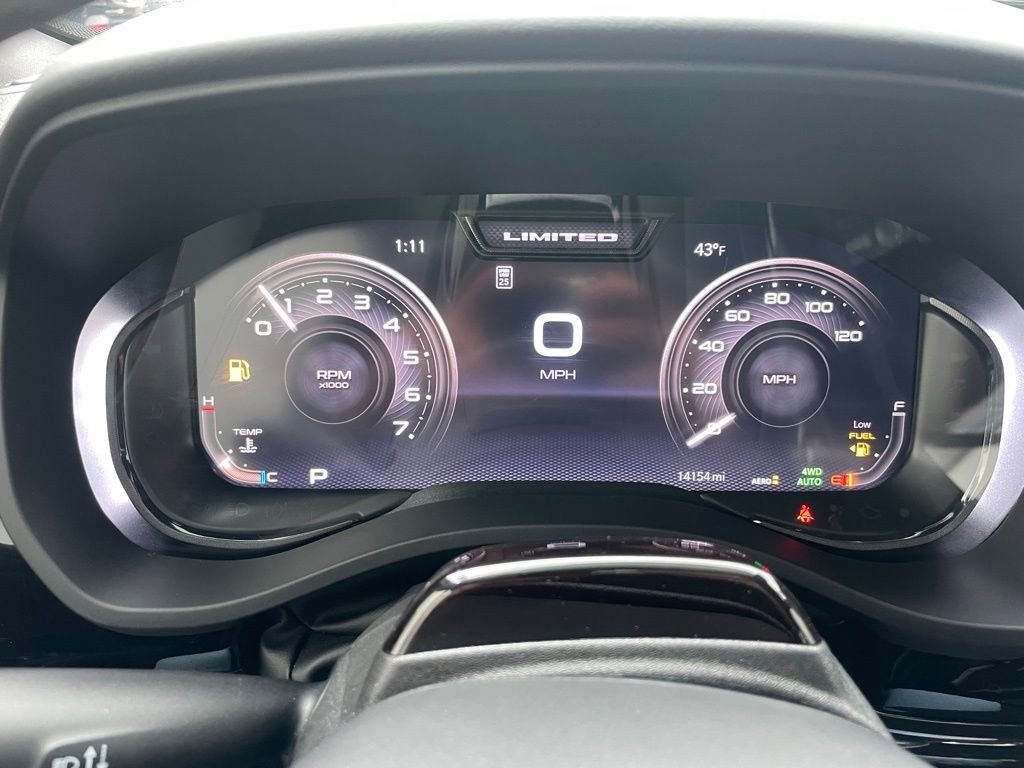 Used 2025 RAM 1500 Limited image 9