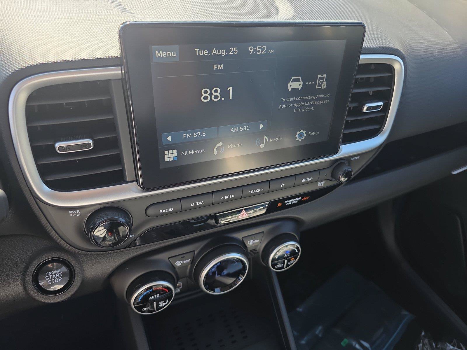 New 2026 Hyundai Venue SEL FWD image 16