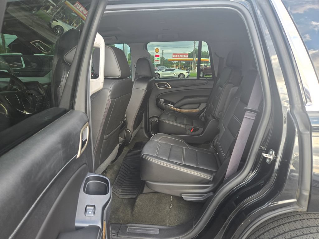 Used 2017 GMC Yukon Denali AWD/4WD image 8