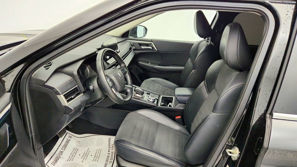 Used 2024 Mitsubishi Outlander SE FWD image 18