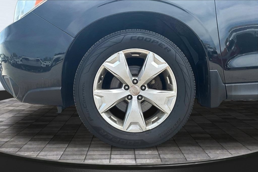 Used 2015 Subaru Forester 2.5i Premium w/ All-Weather Package AWD/4WD image 14