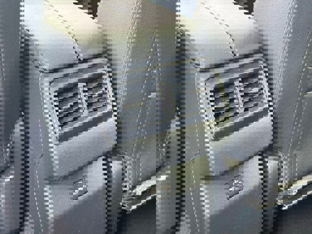 Used 2024 MAZDA CX-50 AWD 2.5 S w/ Preferred Package image 16