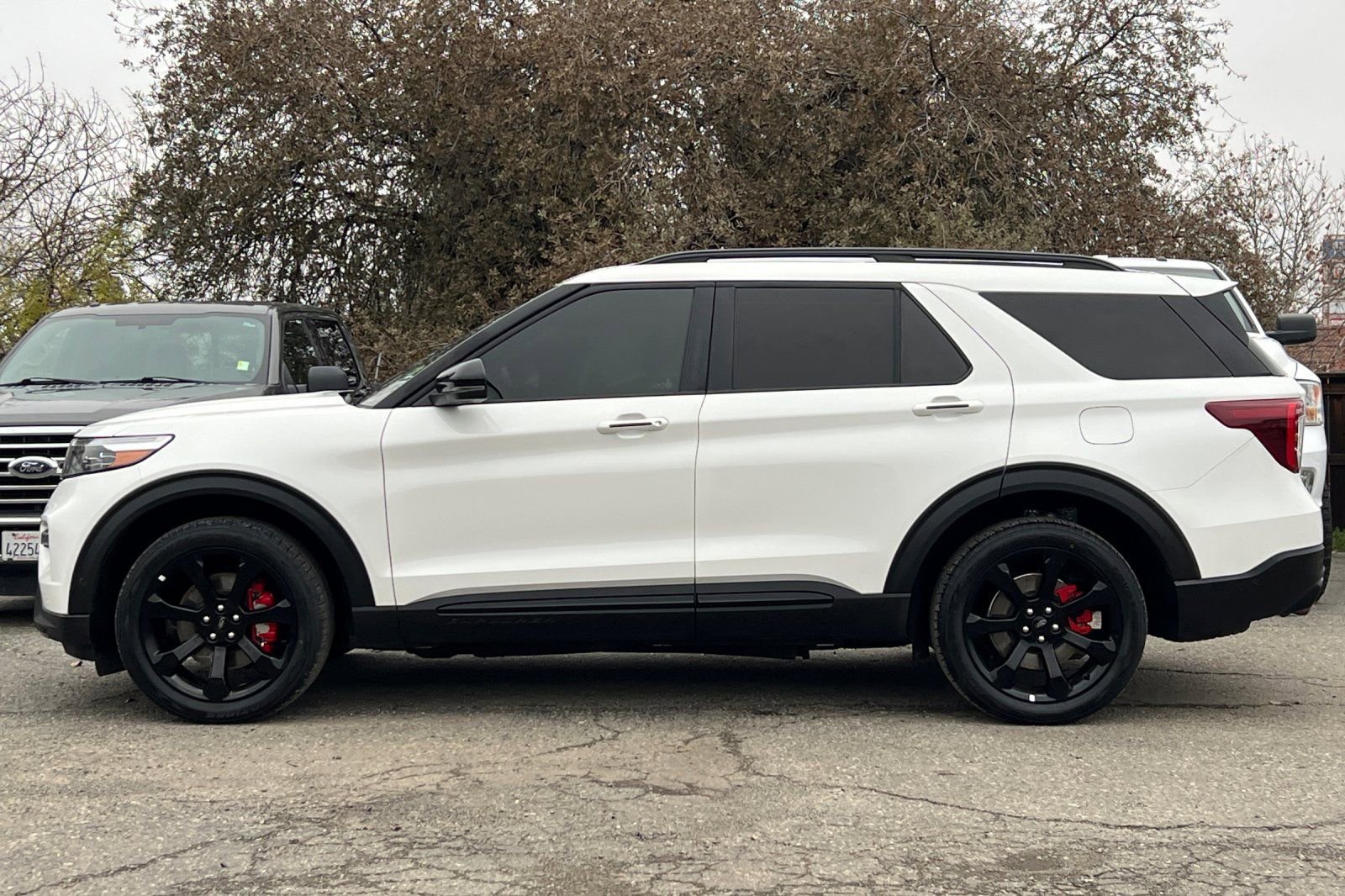 Certified 2024 Ford Explorer ST w/ Equipment Group 401A image 7
