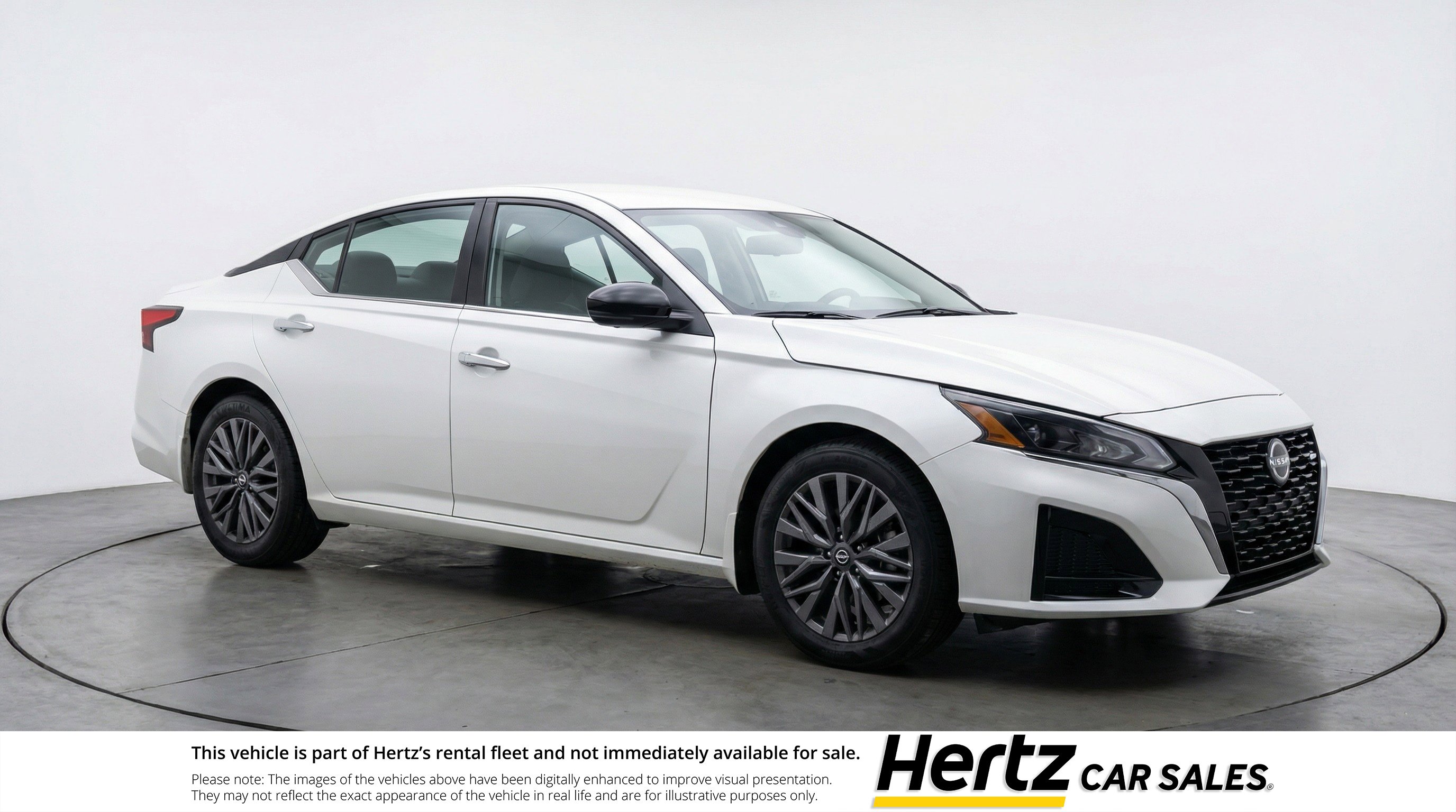 Used 2025 Nissan Altima 2.5 SV image 1