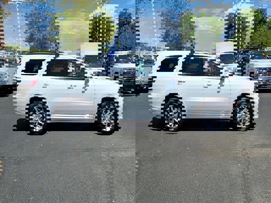 Used 2022 Dodge Durango GT image 3