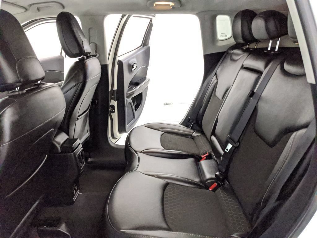 Used 2021 Jeep Compass Latitude w/ Convenience Group AWD/4WD image 25