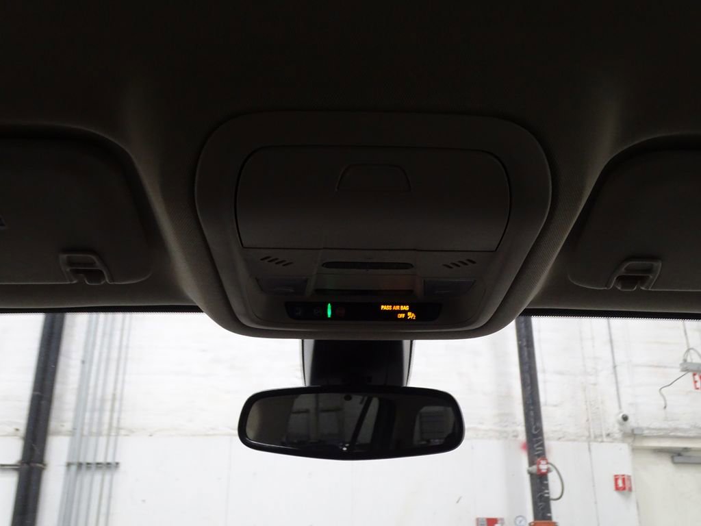 Used 2023 GMC Acadia Denali image 27