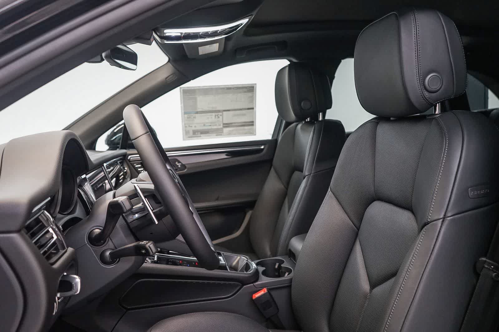 New 2026 Porsche Macan AWD/4WD image 23