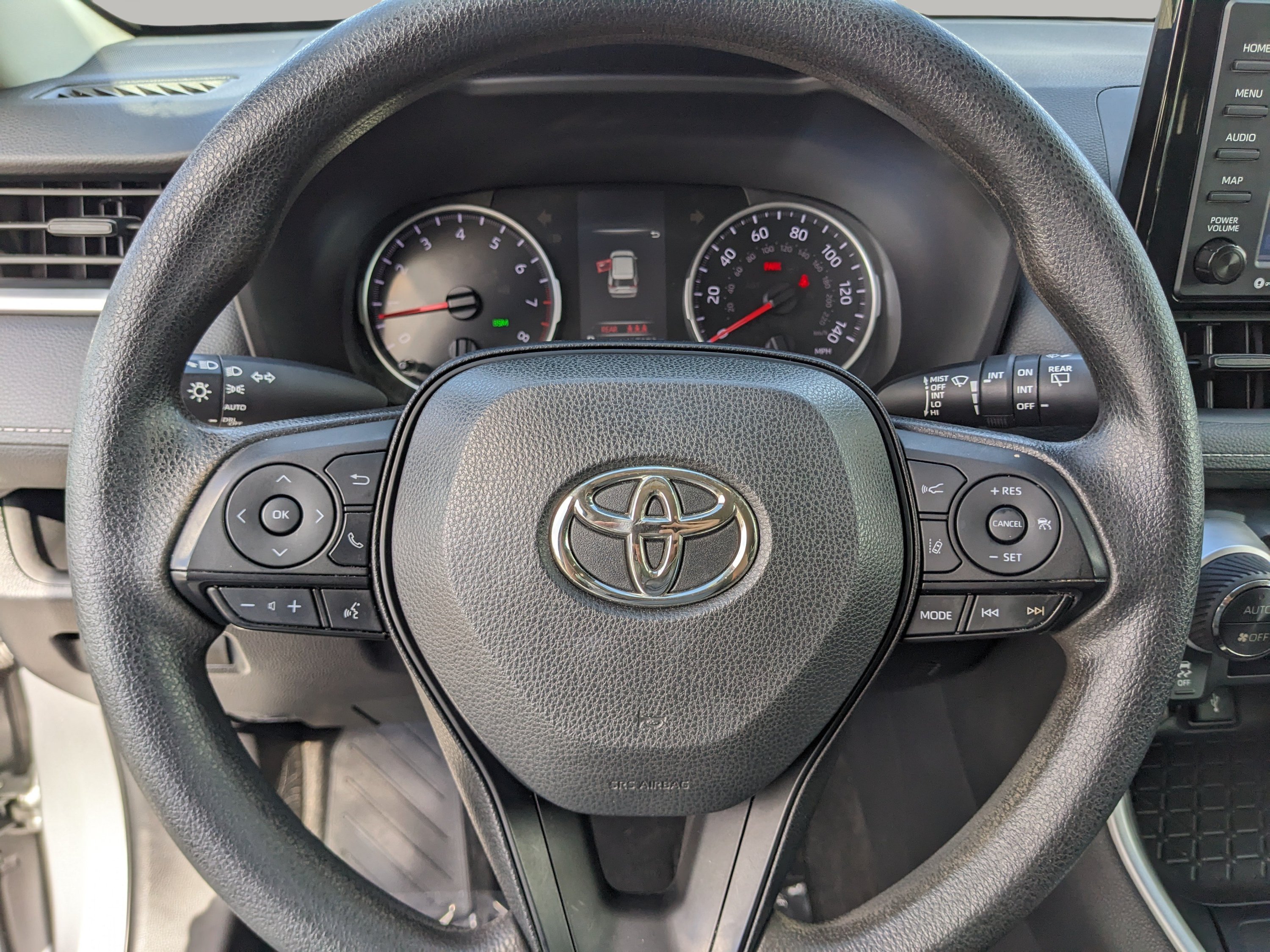 Used 2022 Toyota RAV4 XLE FWD image 35