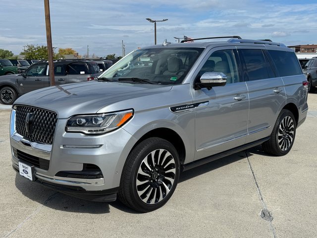 Used 2022 Lincoln Navigator Black Label image 12