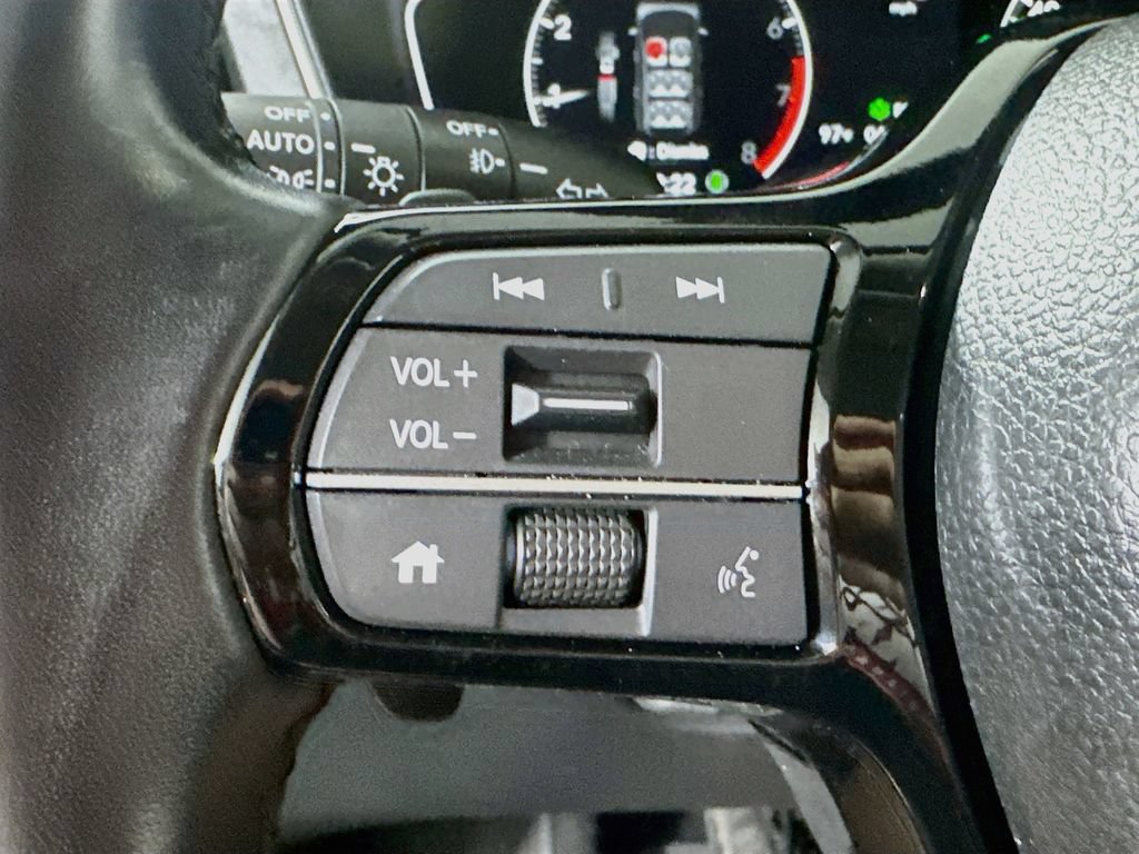 Used 2024 Honda Pilot Touring image 24