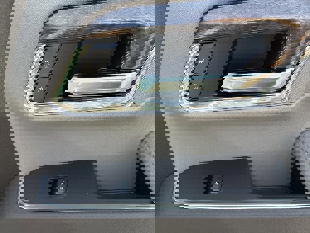 New 2026 Chevrolet Traverse LT image 39