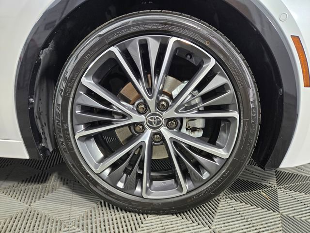 Used 2023 Toyota Prius Limited w/ Limited Premium Package image 11