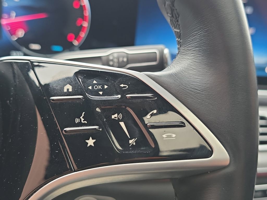 Used 2024 Mercedes-Benz GLE 350 4MATIC image 9