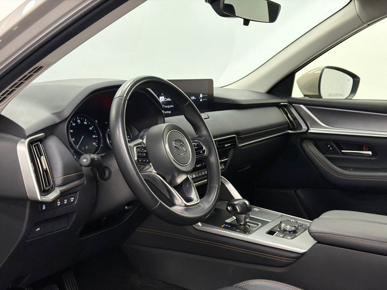 Used 2025 MAZDA CX-90 3.3 Turbo w/ Preferred Package image 15