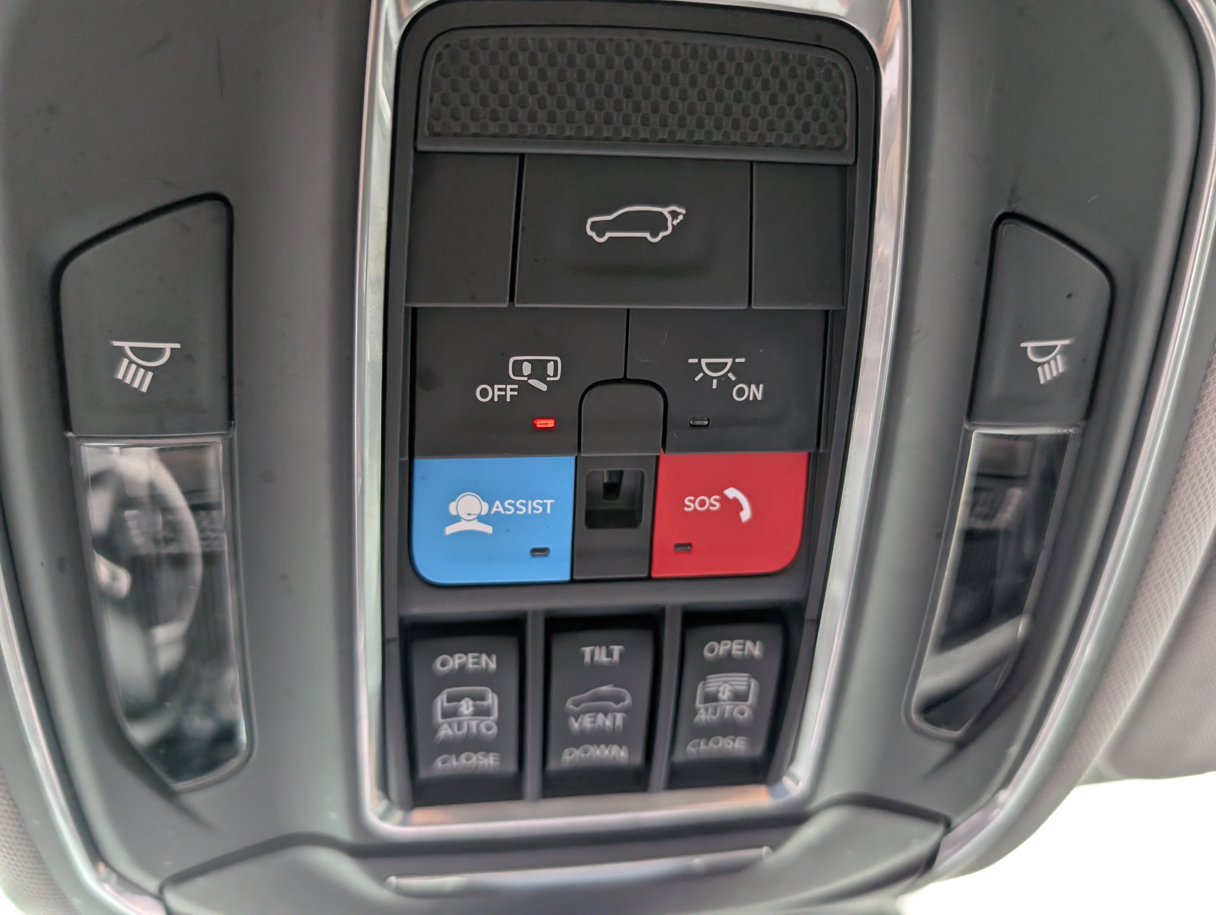 Used 2022 Jeep Grand Cherokee L Limited image 22