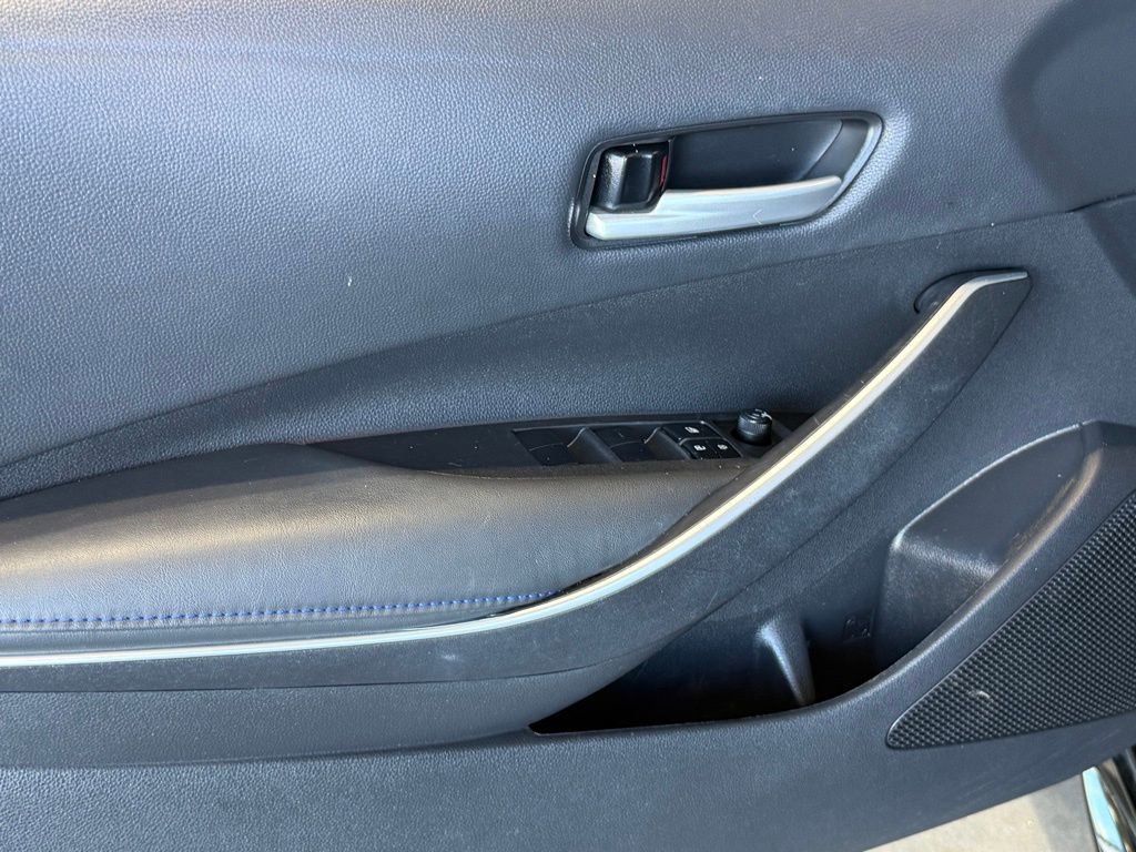 Used 2021 Toyota Corolla SE image 18