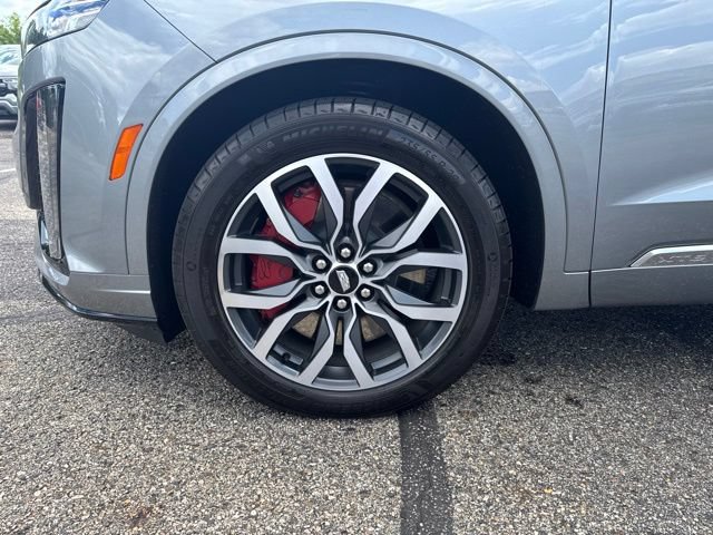 Used 2024 Cadillac XT6 Sport w/ LPO, Onyx Lite Package AWD/4WD image 10