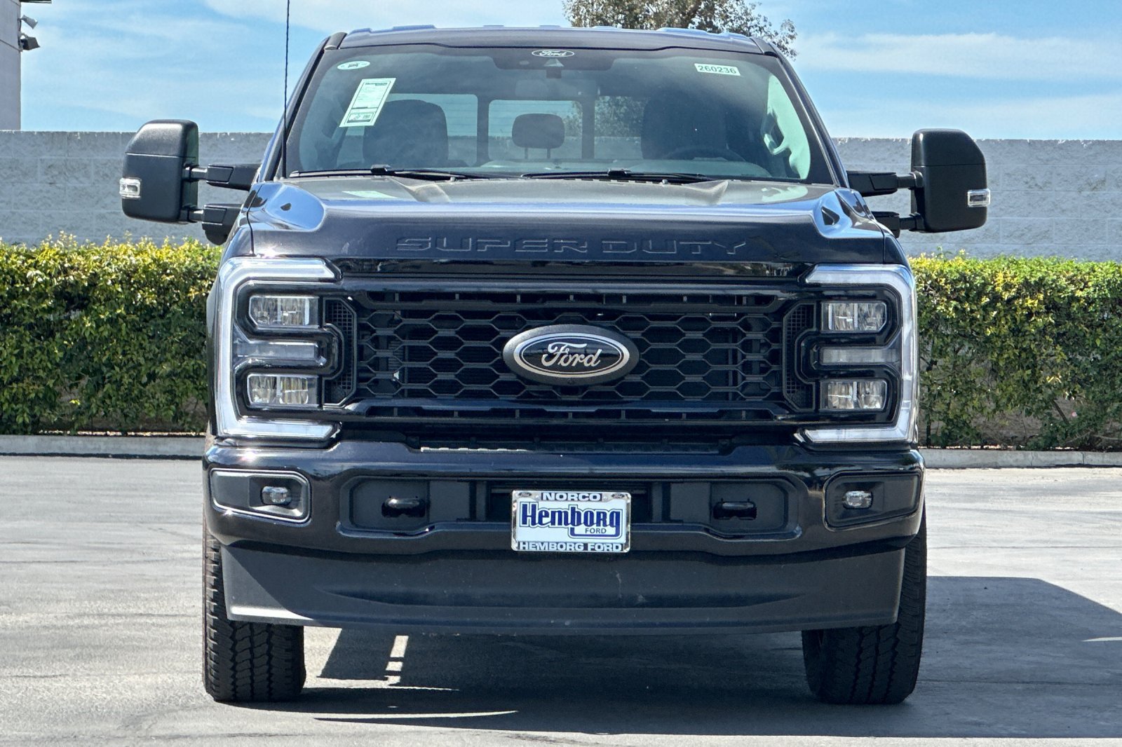 New 2026 Ford F350 XLT w/ XLT Premium Package AWD/4WD image 9