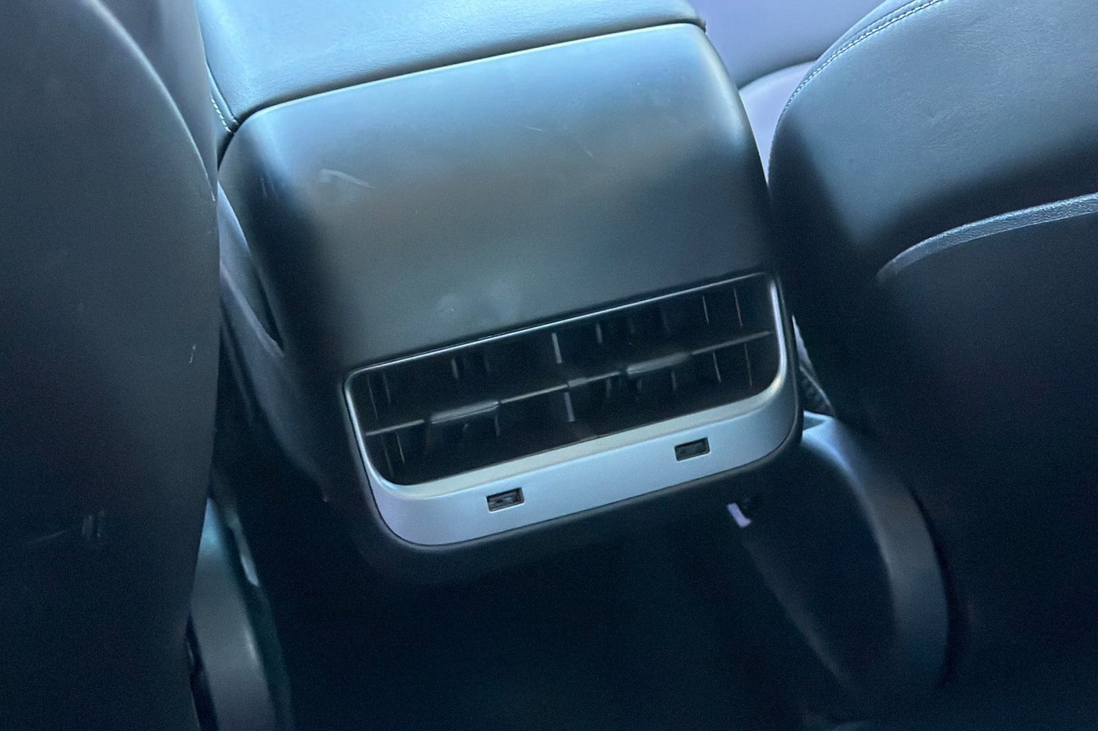 Used 2018 Tesla Model 3 Long Range image 16