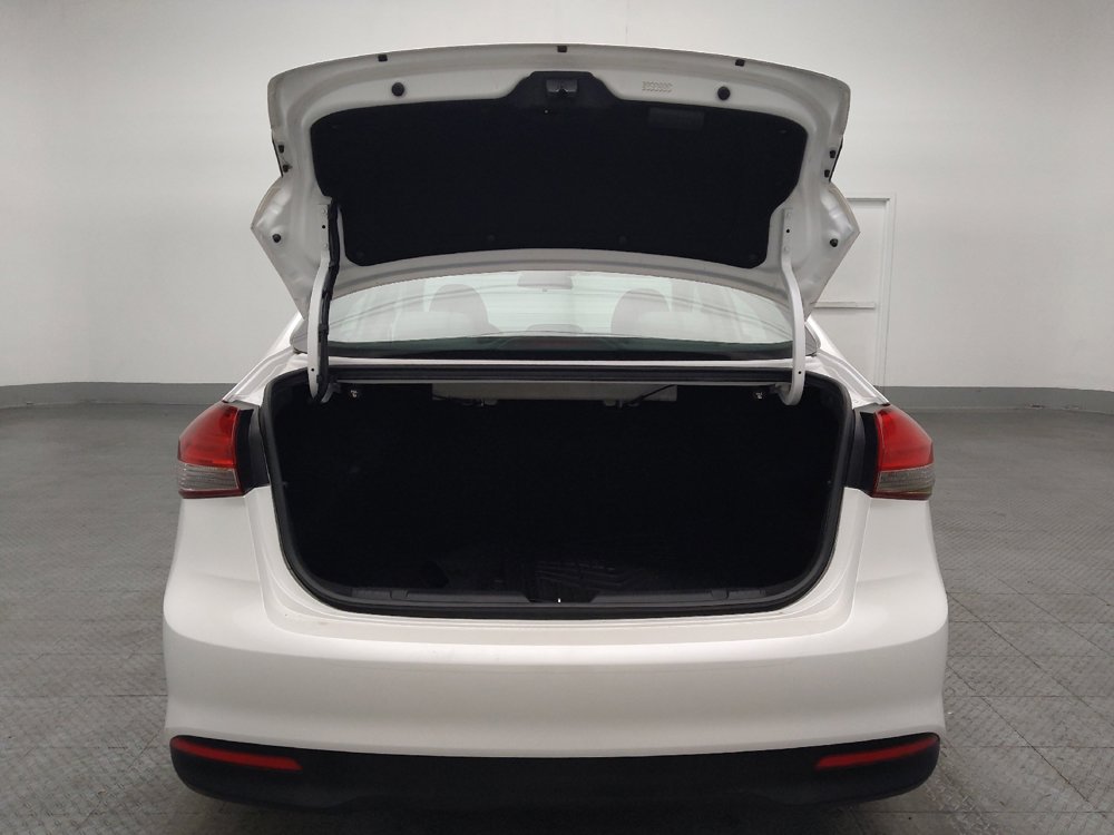 Used 2017 Kia Forte LX w/ LX Popular Package image 29