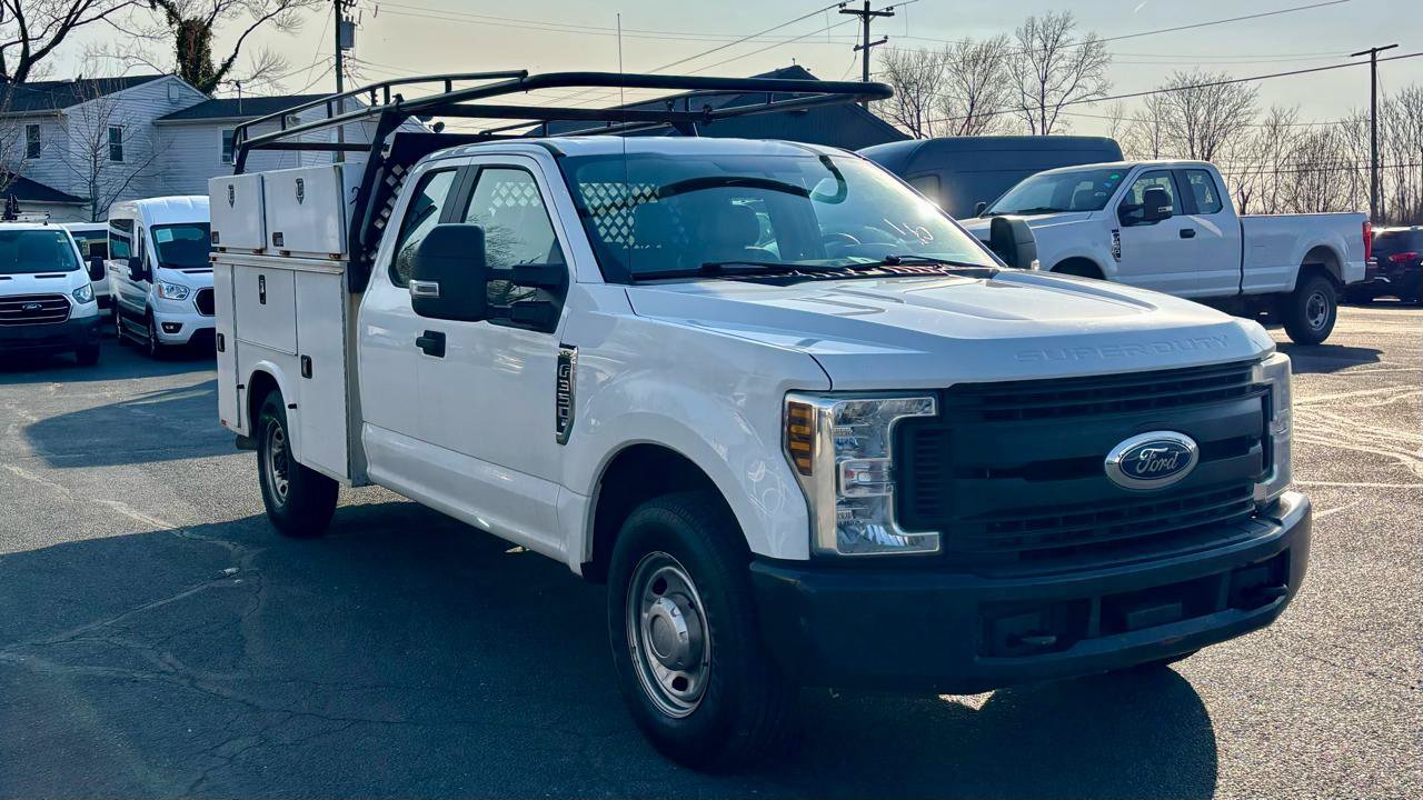 Used 2019 Ford F350 XL w/ Power Equipment Group RWD image 4