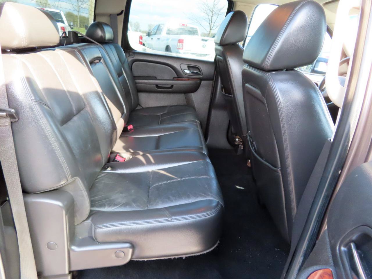 Used 2008 Chevrolet Silverado 2500 LTZ w/ Safety Package AWD/4WD image 46