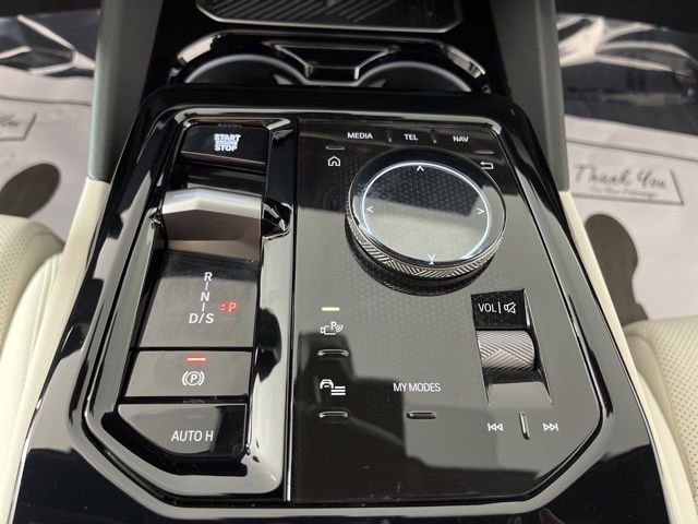 Used 2024 BMW 530i w/ Premium Package image 30