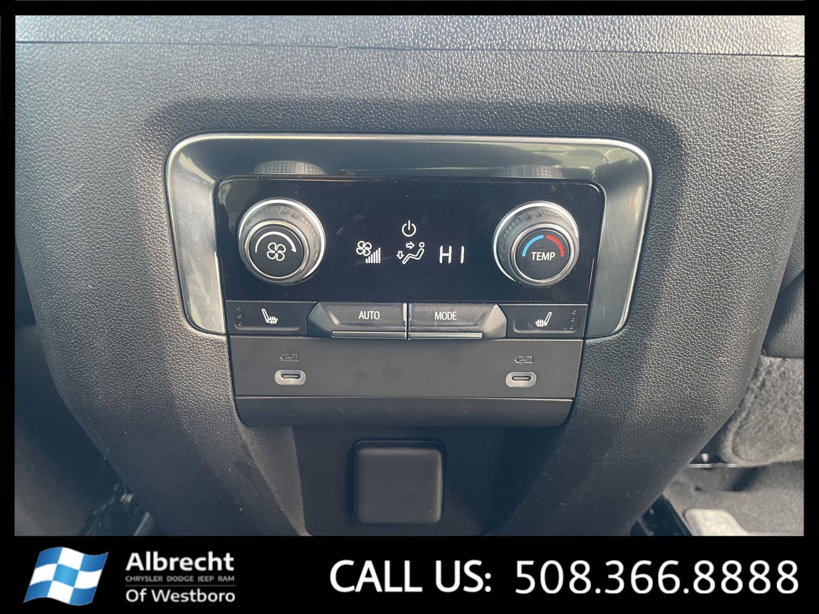 Used 2022 Chevrolet Tahoe LT w/ Luxury Package image 26