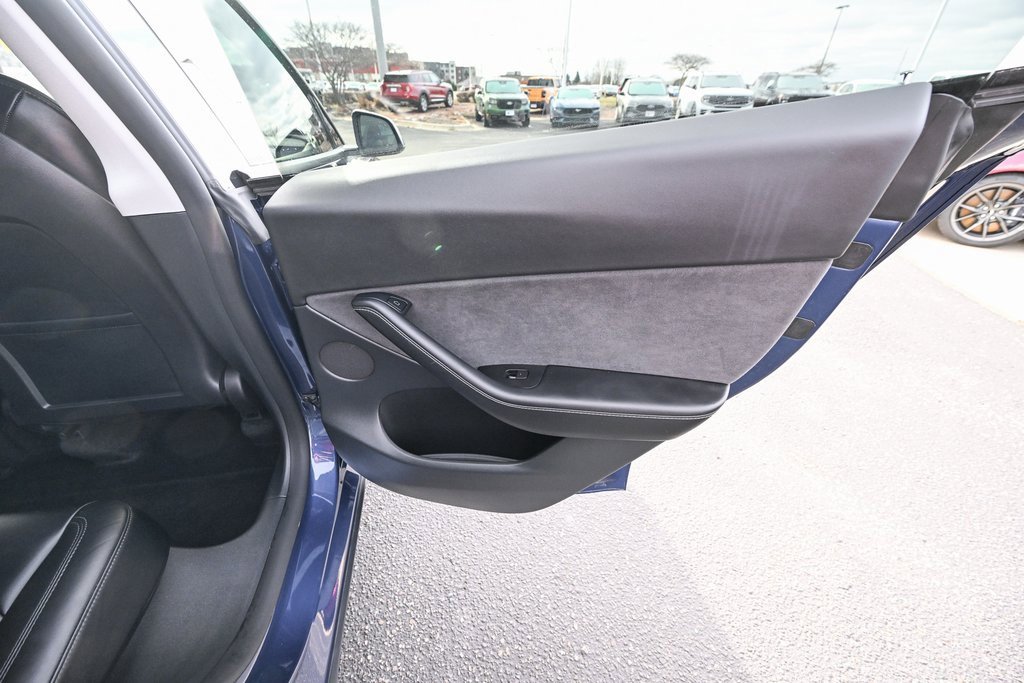 Used 2022 Tesla Model Y Performance image 30