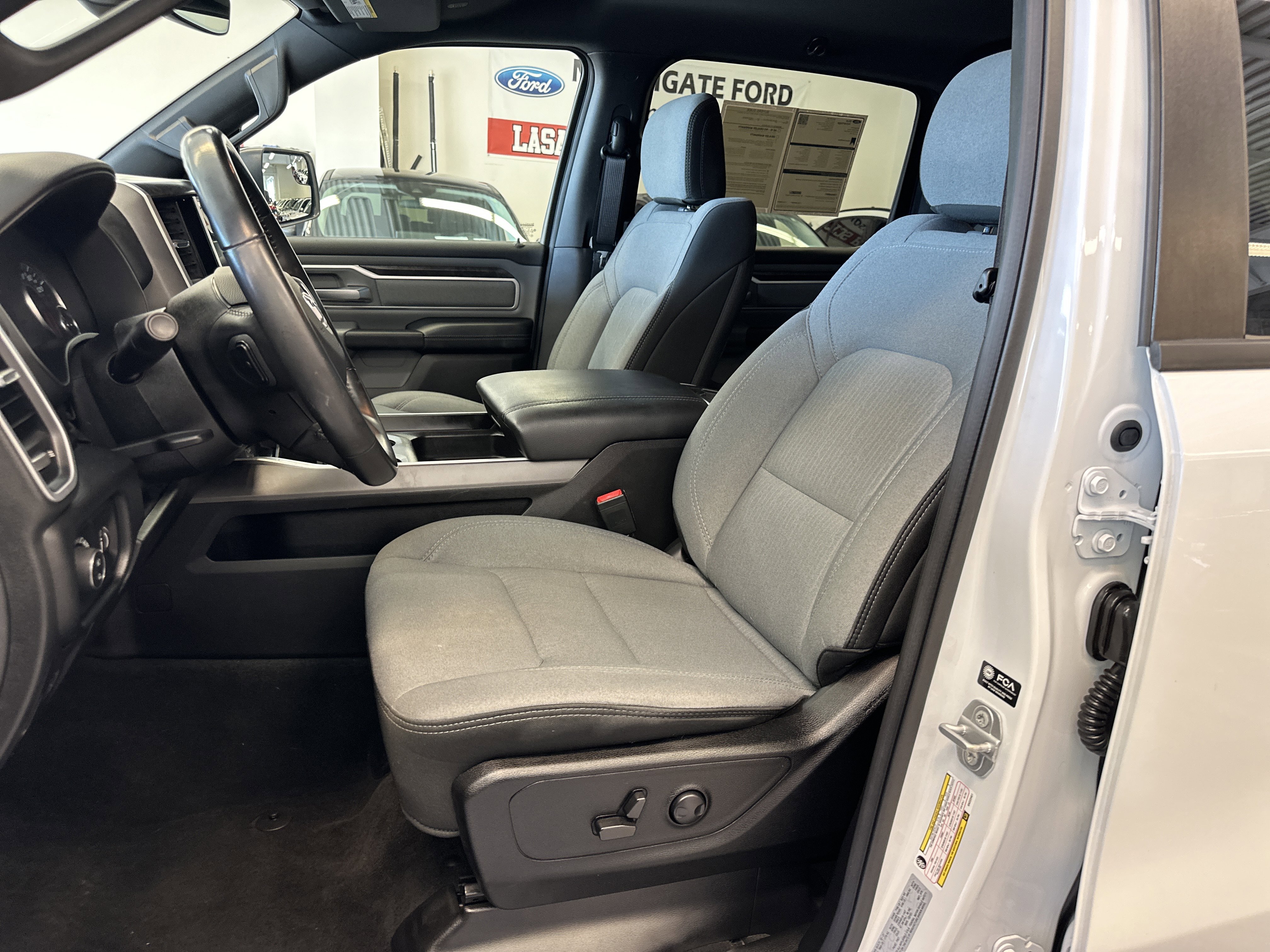 Used 2022 RAM 1500 Big Horn image 4