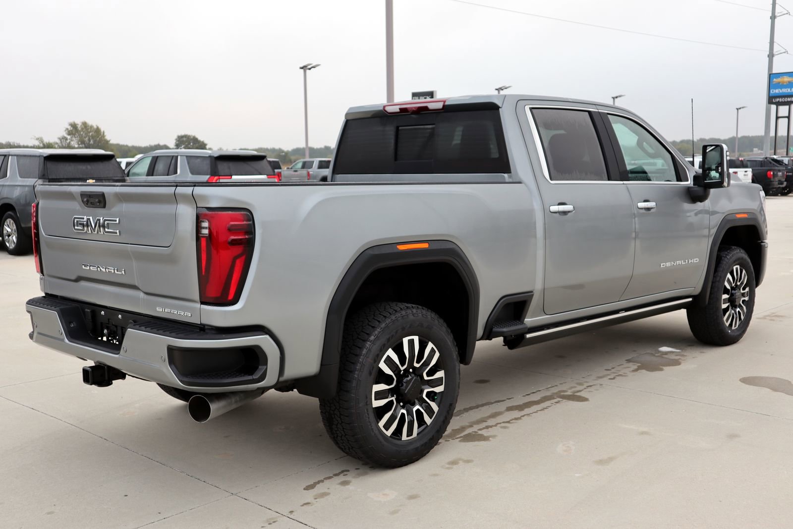 New 2026 GMC Sierra 2500 Denali Ultimate image 4