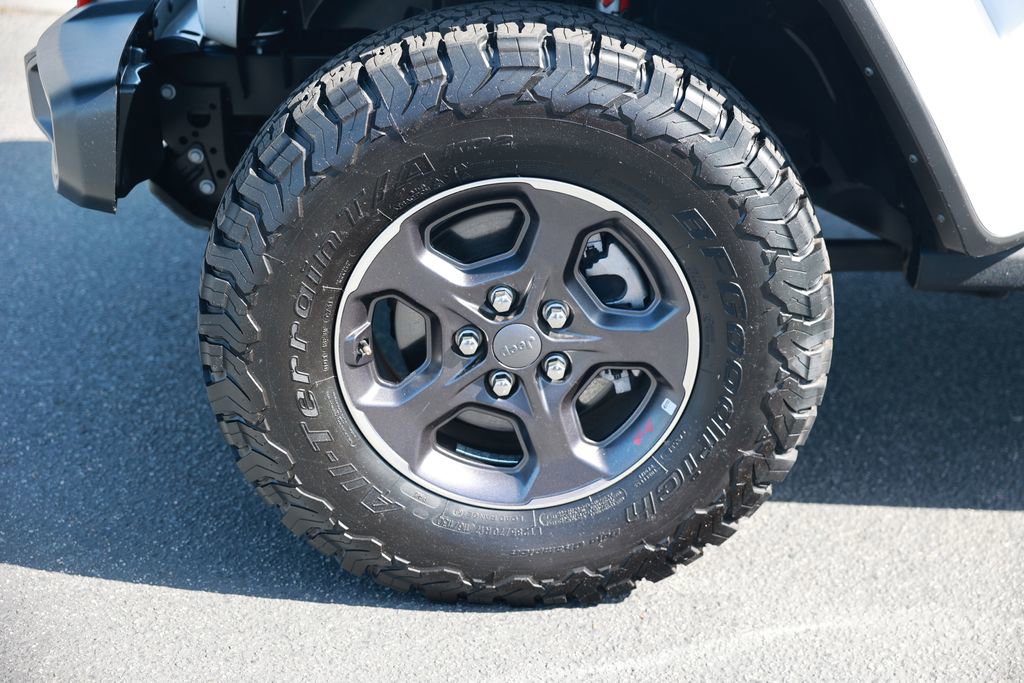 Used 2021 Jeep Gladiator Rubicon image 12