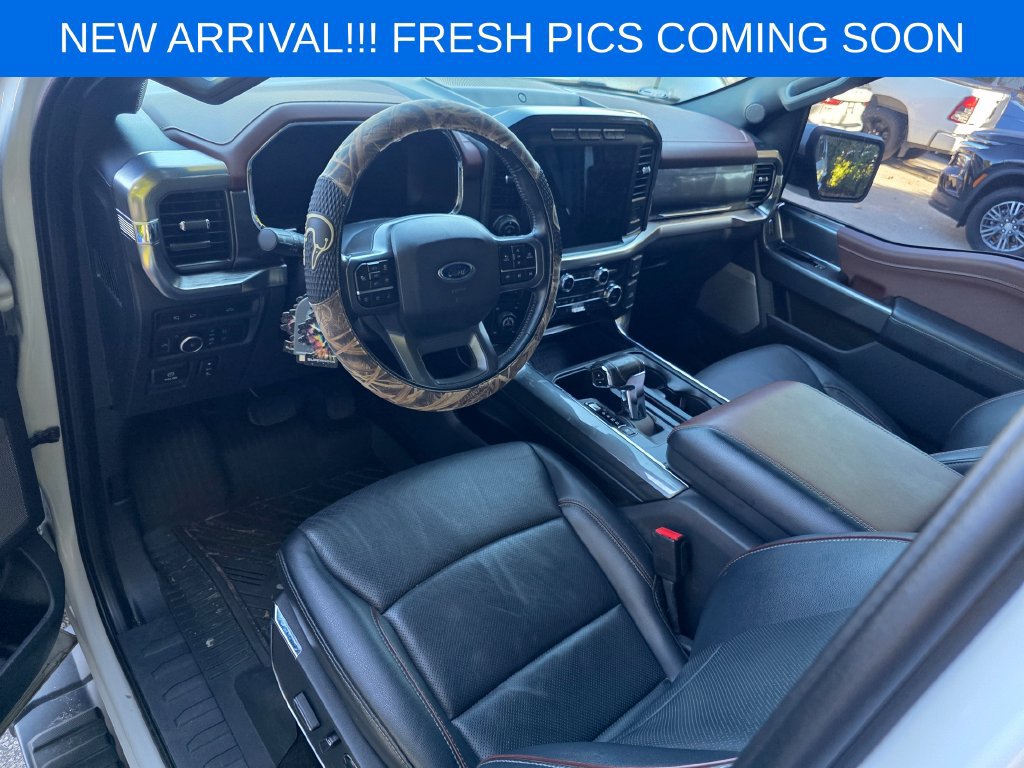Used 2022 Ford F150 Lariat w/ Equipment Group 502A High AWD/4WD image 4