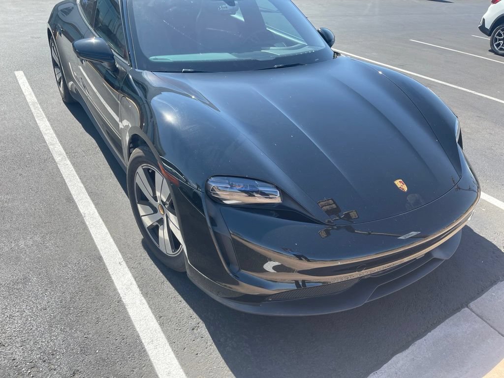 Used 2022 Porsche Taycan RWD image 2