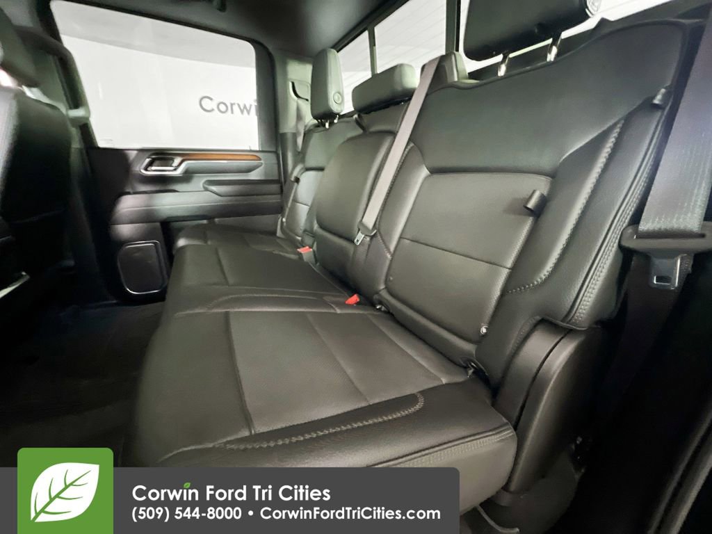 Used 2024 GMC Sierra 3500 Denali w/ Technology Package image 28