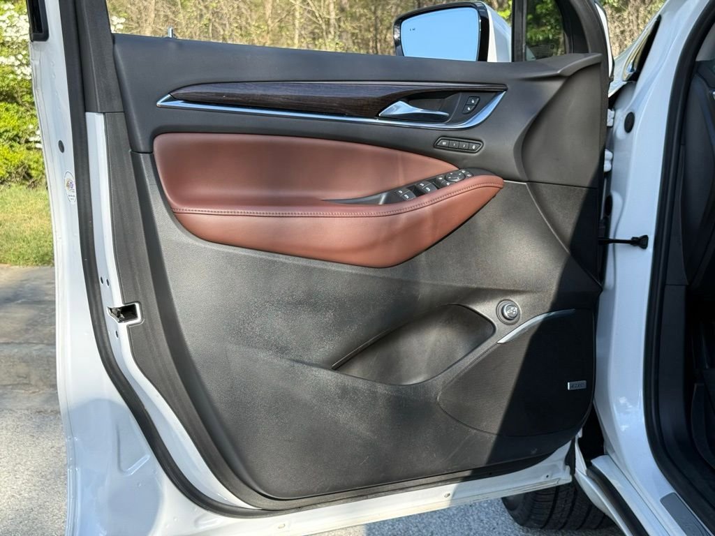 Used 2021 Buick Enclave Avenir w/ Avenir Technology Package image 22