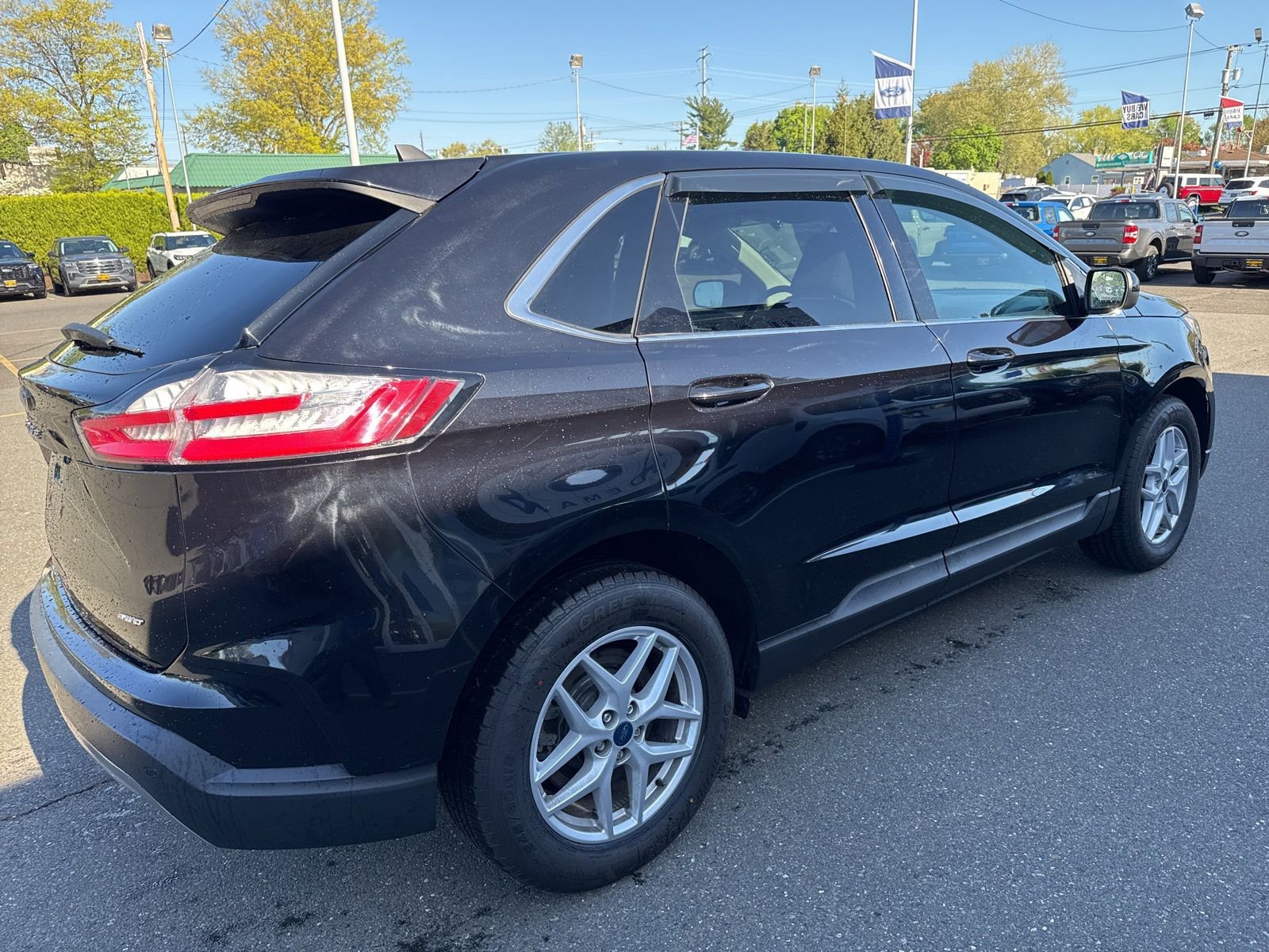 Used 2021 Ford Edge SEL w/ Convenience Package AWD/4WD image 6
