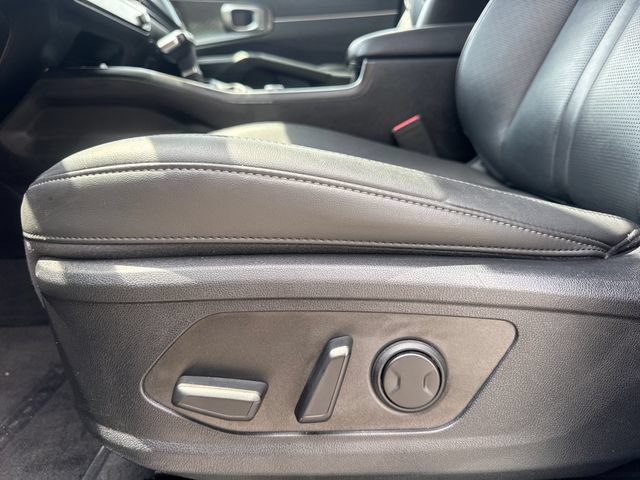 Used 2025 Kia Sorento S FWD image 14