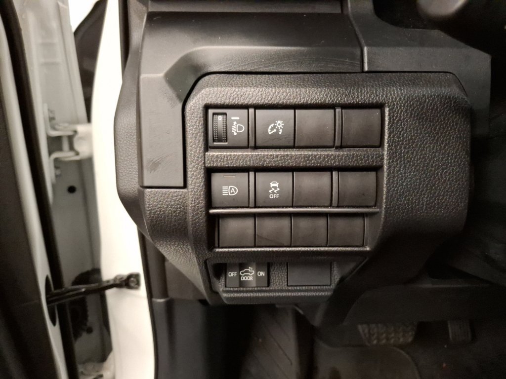 Used 2025 Toyota Tacoma SR w/ SR Upgrade Package RWD image 22