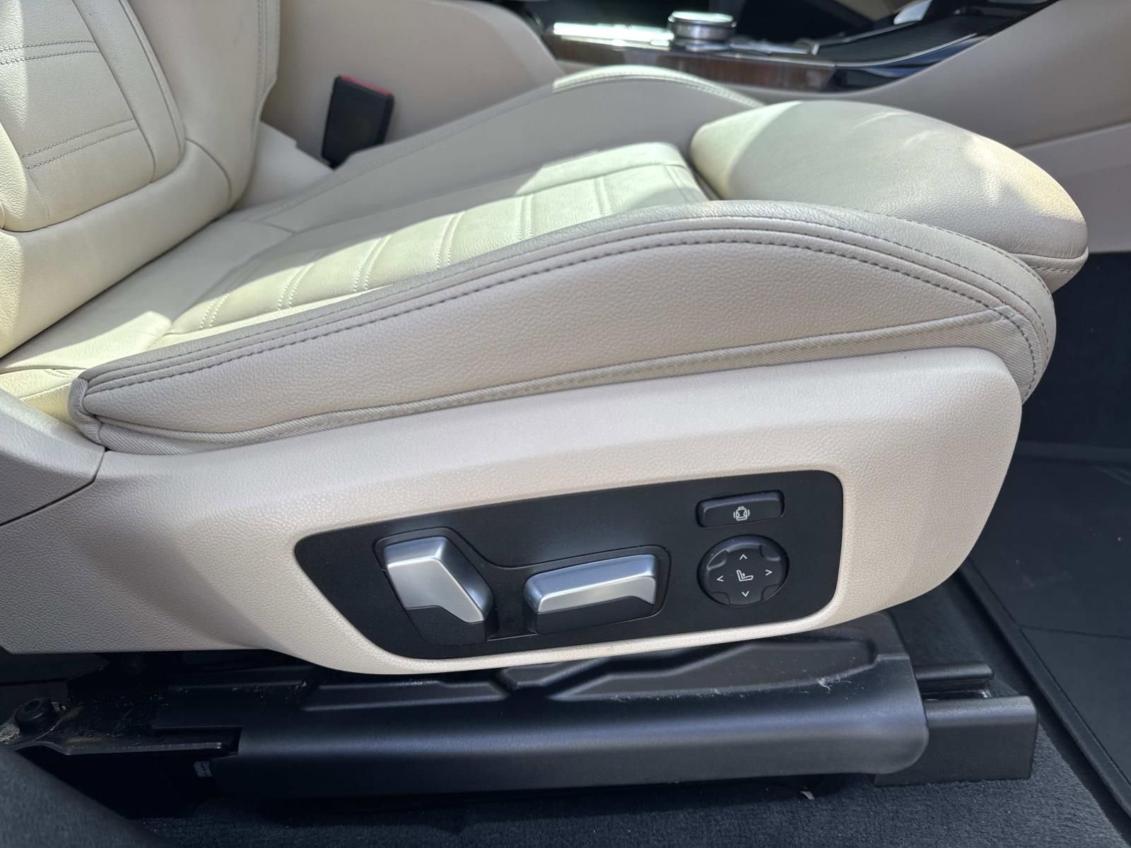 Used 2019 BMW X3 sDrive30i w/ Convenience Package RWD image 15