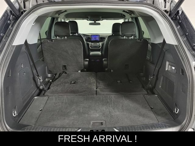 Certified 2023 Ford Explorer XLT w/ Equipment Group 202A AWD/4WD image 16
