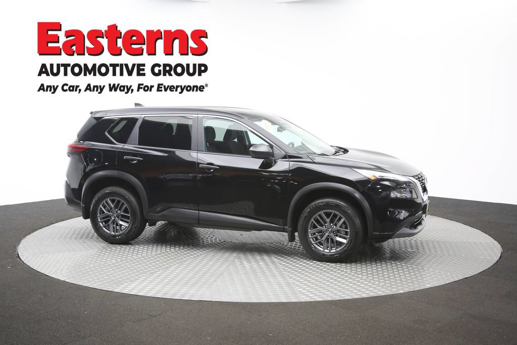 Used 2023 Nissan Rogue S AWD/4WD image 49