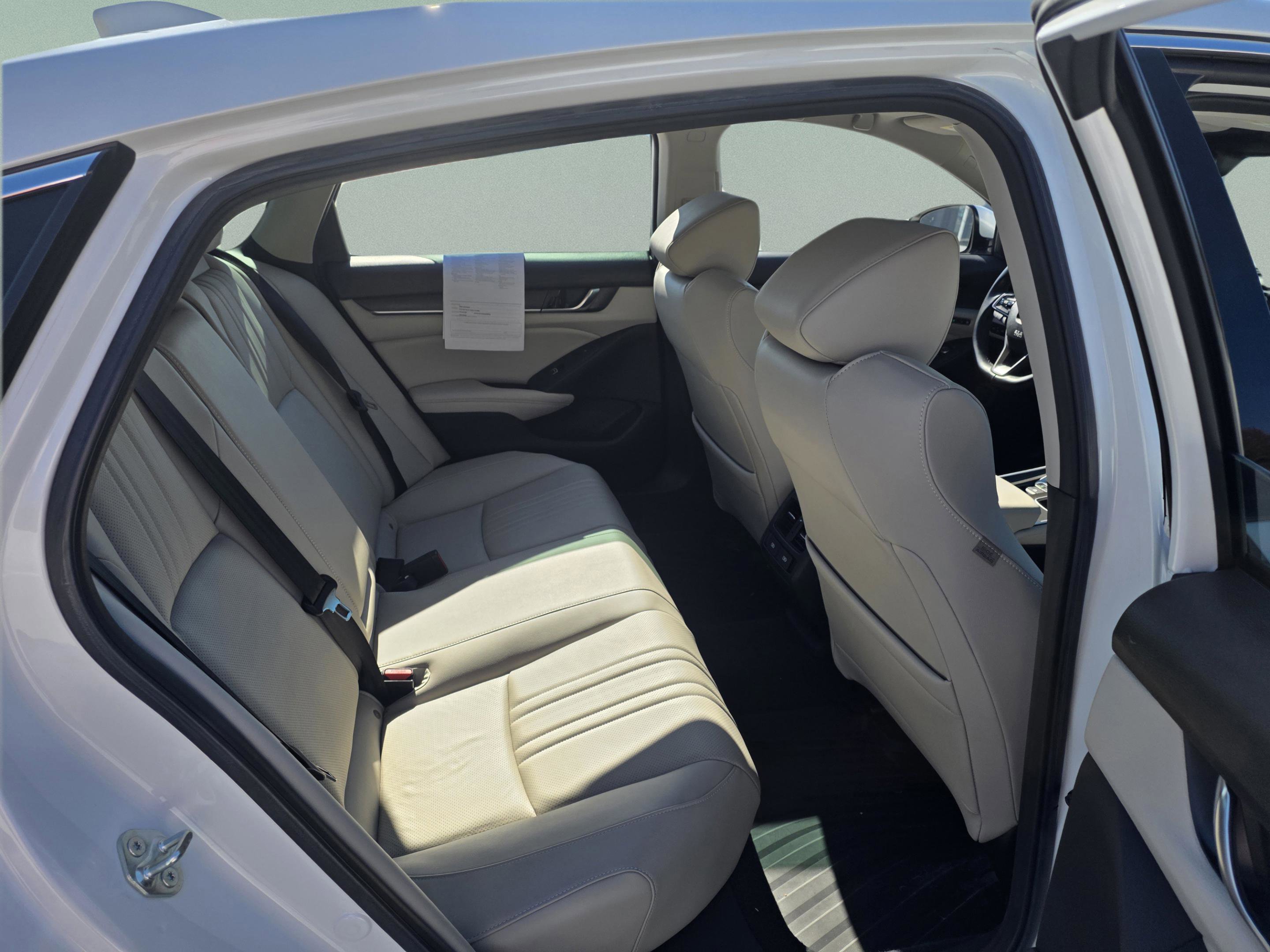 Used 2022 Honda Accord Touring image 20