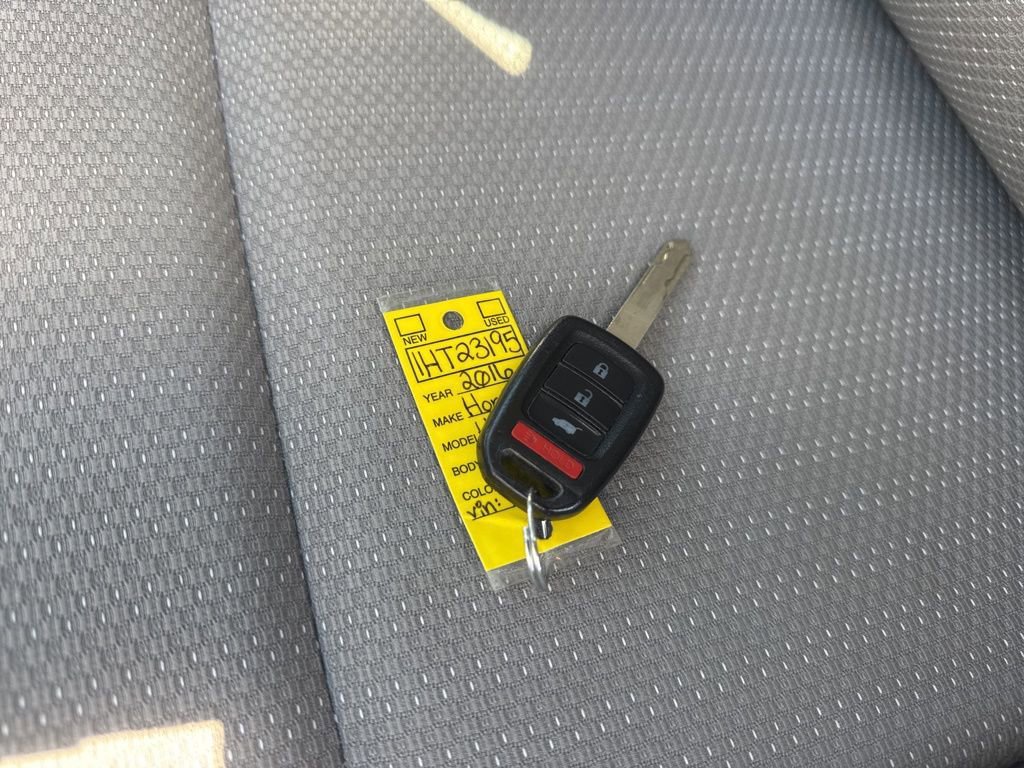 Used 2016 Honda HR-V LX image 29