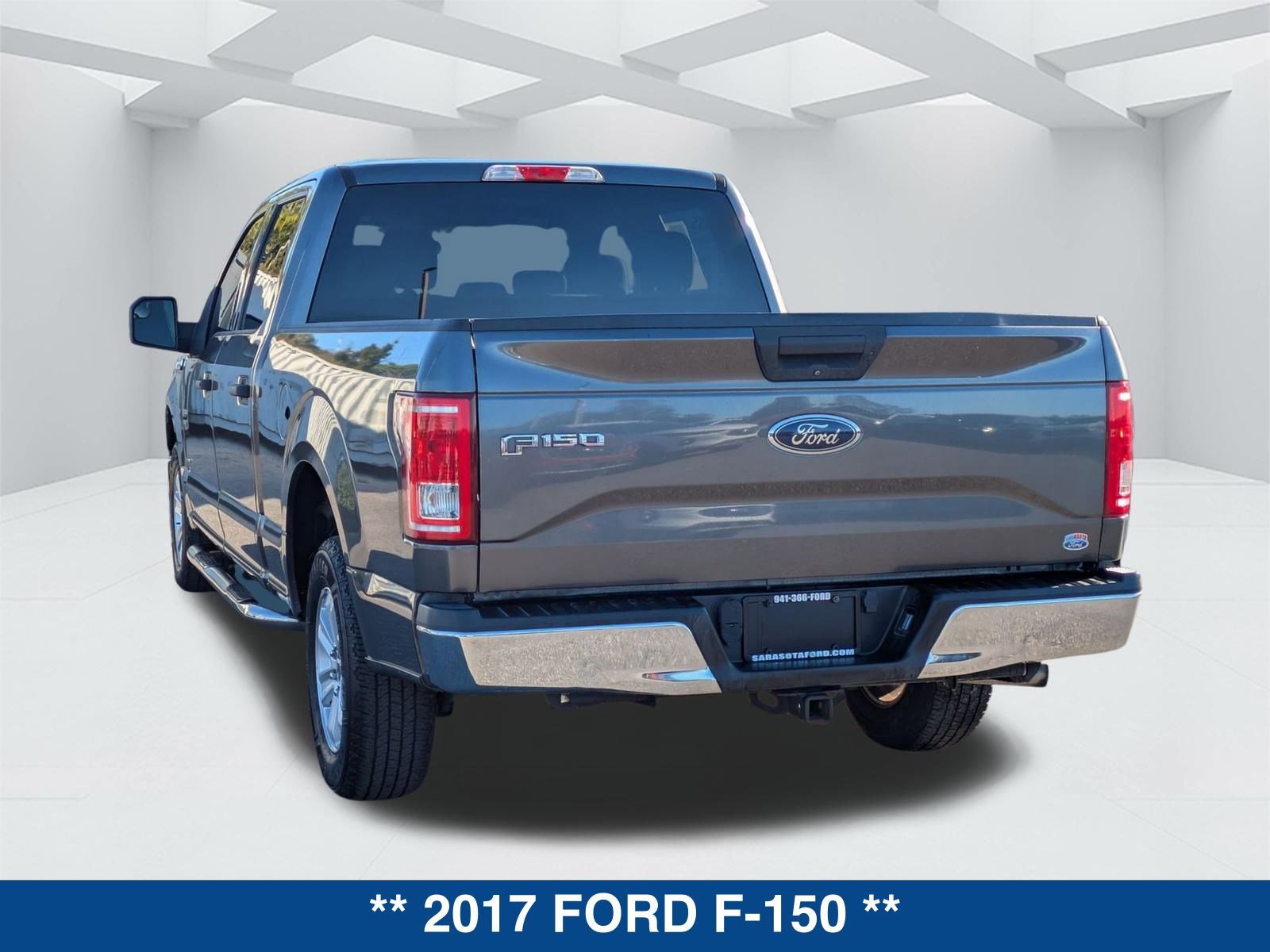 Used 2017 Ford F150 XLT w/ Trailer Tow Package image 6