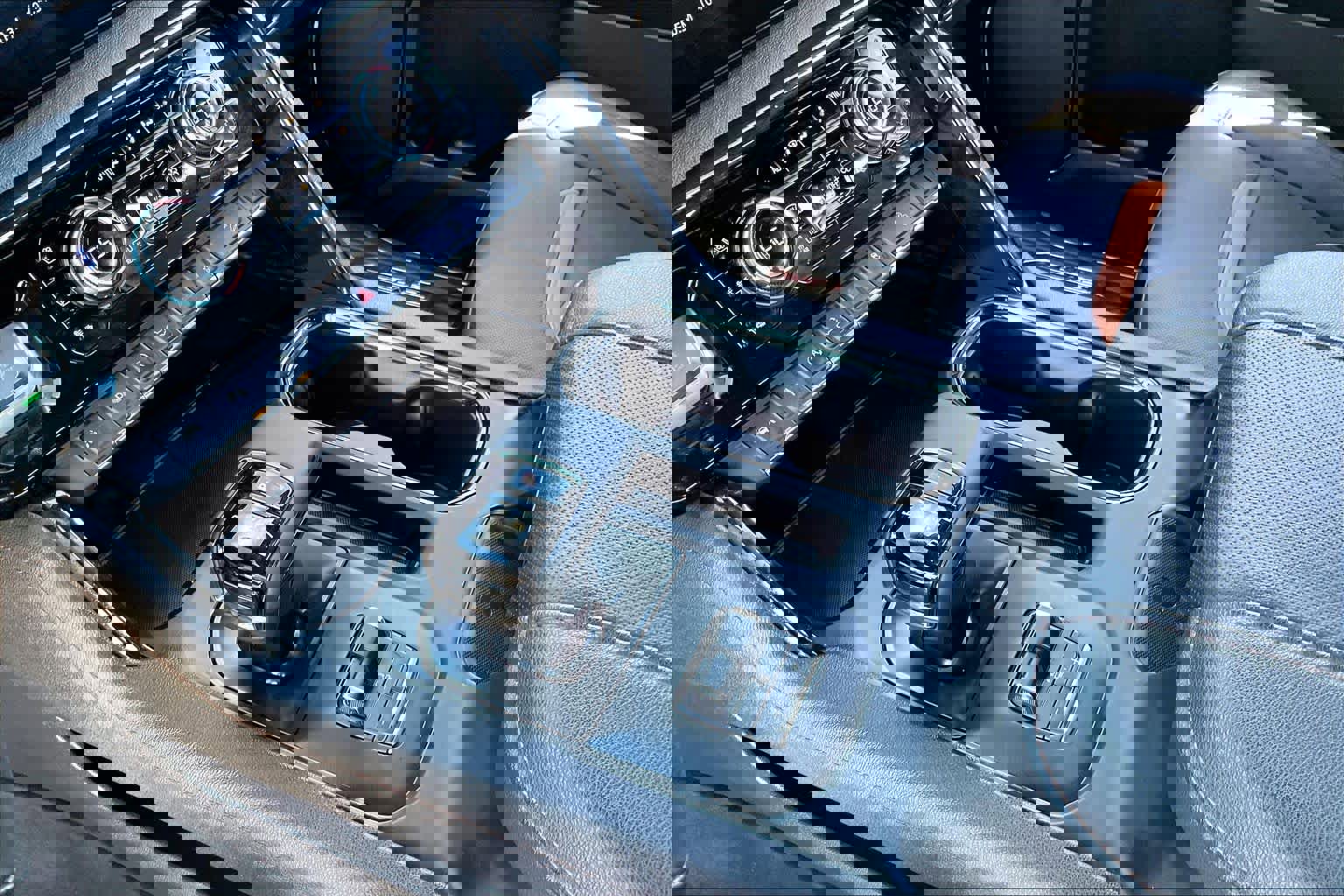 Certified 2025 GMC Sierra 1500 AT4 w/ AT4 Premium Package image 16